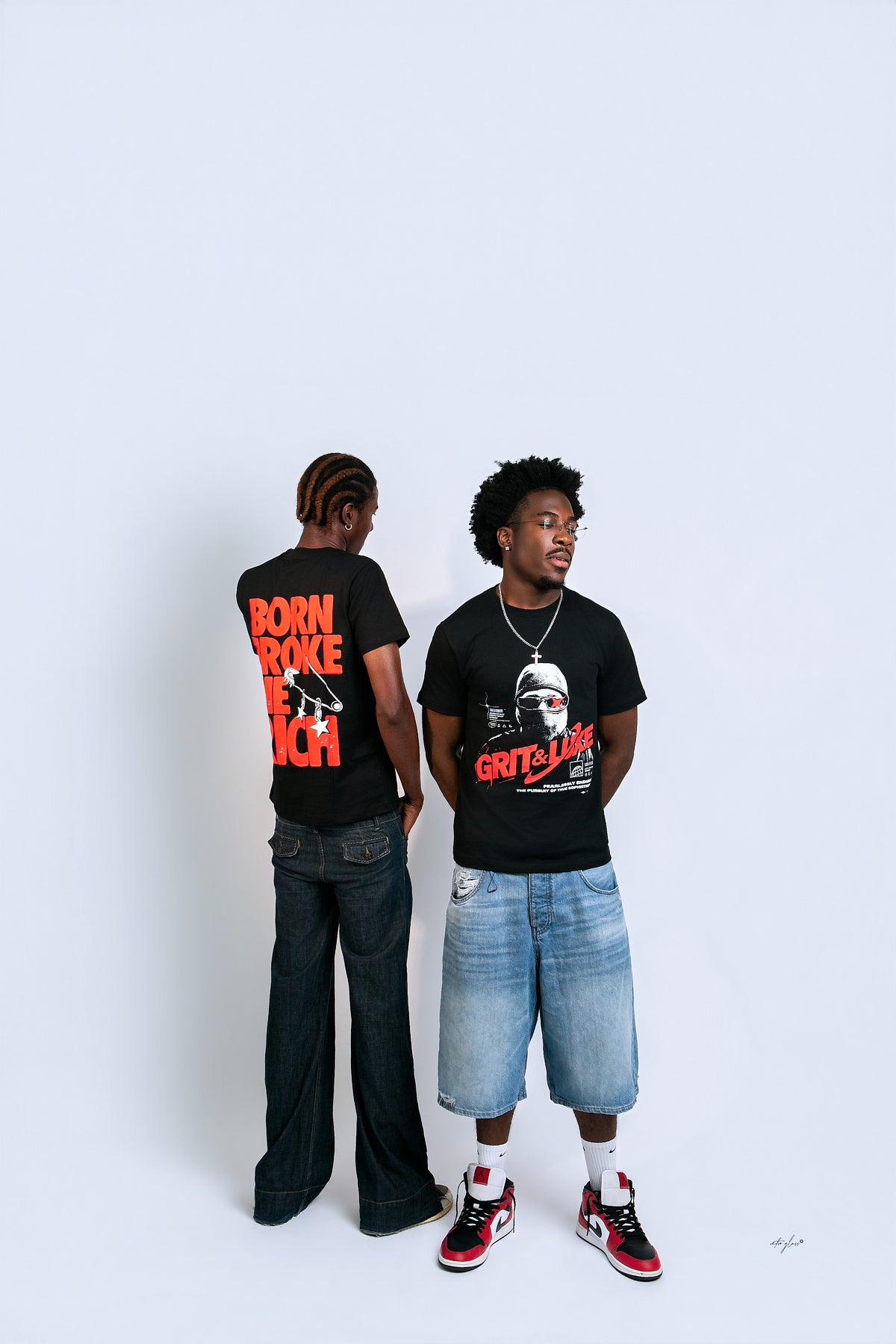Grit & Luxe Fearlessly Independent Graphic Tee – Black